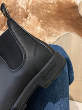 Afbeelding in Gallery-weergave laden, BLUNDSTONE boot zwart glad leder
