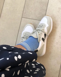 LE BON SHOPPE girlfriend socks parisian blue