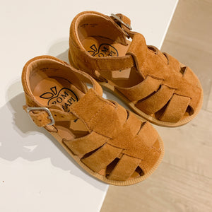 POM D'API mini gesloten sandaal caramel daim