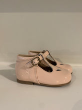 Afbeelding in Gallery-weergave laden, CONFETTI T-band roze lak
