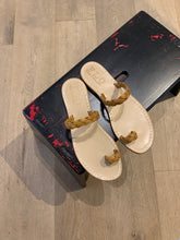 Afbeelding in Gallery-weergave laden, FLO teenslipper cognac vlecht
