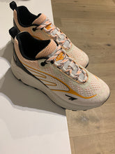 Afbeelding in Gallery-weergave laden, HI-TEC fizo runner mariagold
