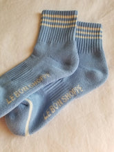 Afbeelding in Gallery-weergave laden, LE BON SHOPPE girlfriend socks parisian blue

