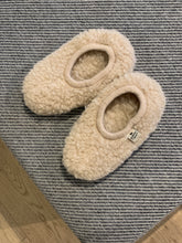 Afbeelding in Gallery-weergave laden, ALWERO pantoffel BEIGE
