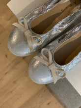 Afbeelding in Gallery-weergave laden, CLARYS ballerina zilver glitter
