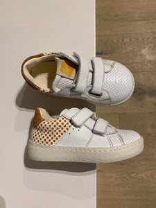 OCRA sneaker velcro camel ruitje