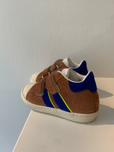 Afbeelding in Gallery-weergave laden, RONDINELLA mini basket velcro camel kobalt
