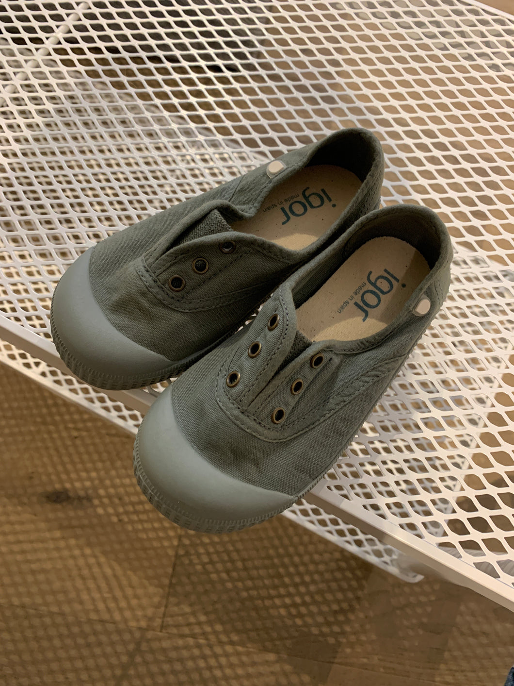 IGOR slip-on washed verde
