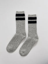 Afbeelding in Gallery-weergave laden, LE BON SHOPPE grandpa varsity light grey navy stripe
