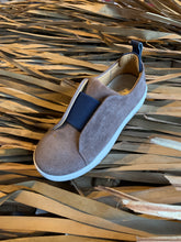 Afbeelding in Gallery-weergave laden, GALLUCCI slip-on taupe
