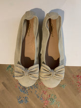 Afbeelding in Gallery-weergave laden, CLARYS ballerina beige glitterstrik
