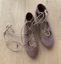 Afbeelding in Gallery-weergave laden, ELI veterballerina taupe
