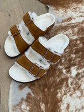 Afbeelding in Gallery-weergave laden, BIRKENSTOCK arizona wol camel
