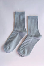 Afbeelding in Gallery-weergave laden, LE BON SHOPPE her socks lurex sky
